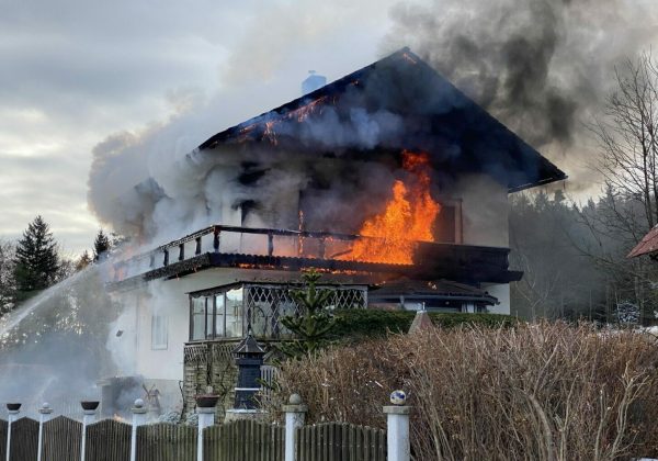 Wohnhausbrand in Obersaifen